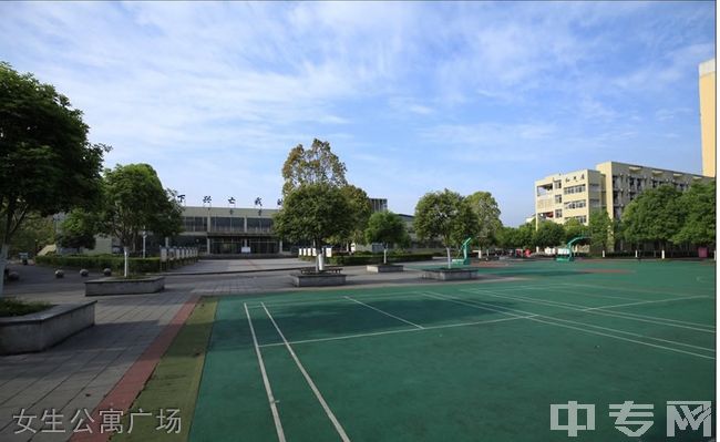 重庆秀山高级中学教学楼图片,校园环境好吗