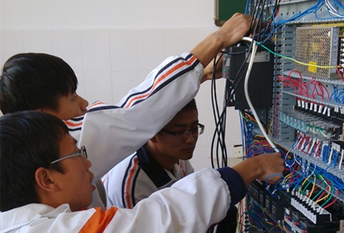 云南建设学校排水控制系统安装