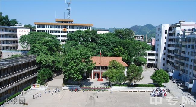 普洱市民族中学官网图片