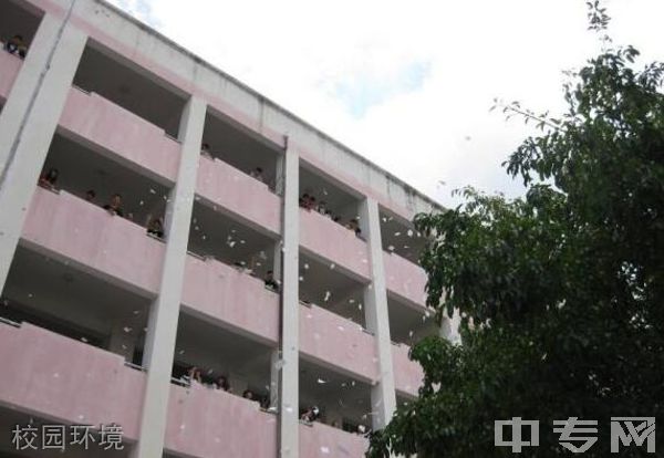 永胜县第一中学校园环境