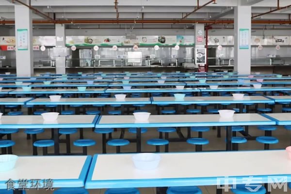 临沧市第一中学天有实验学校食堂环境