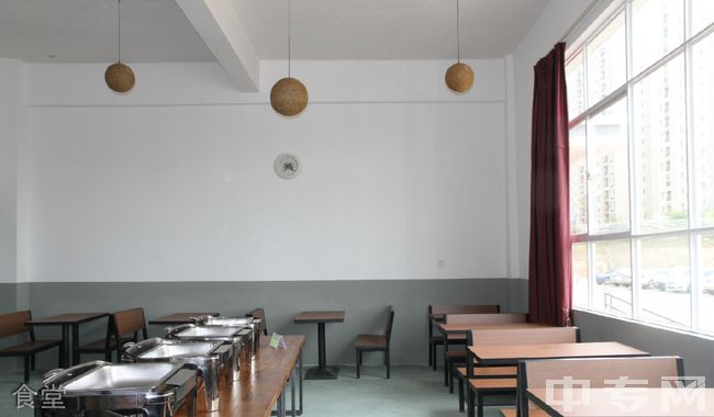 云南外国语学校食堂