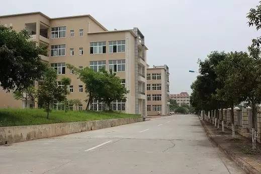 绵阳财经学校校园环境