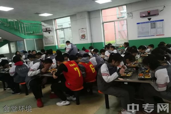 太原新力惠中学校食堂环境