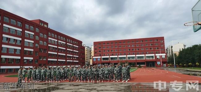 山西朔州经济开发区实验中学新生军训