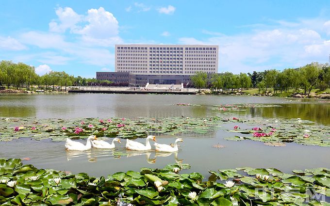 天津城建大学