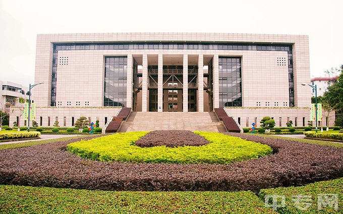 广州商学院