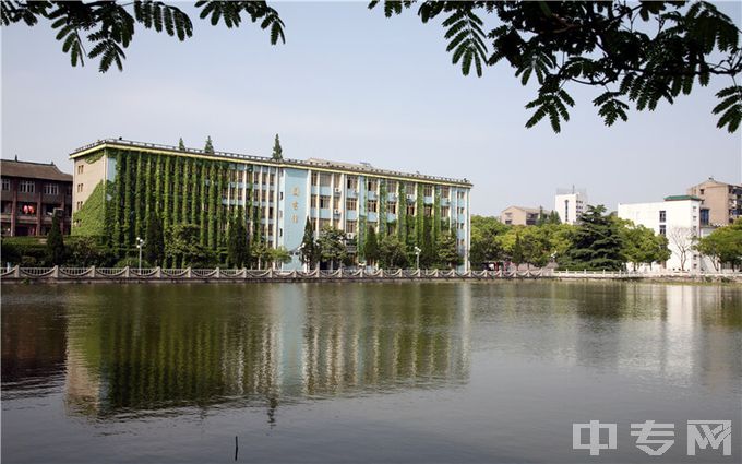 长江大学文理学院