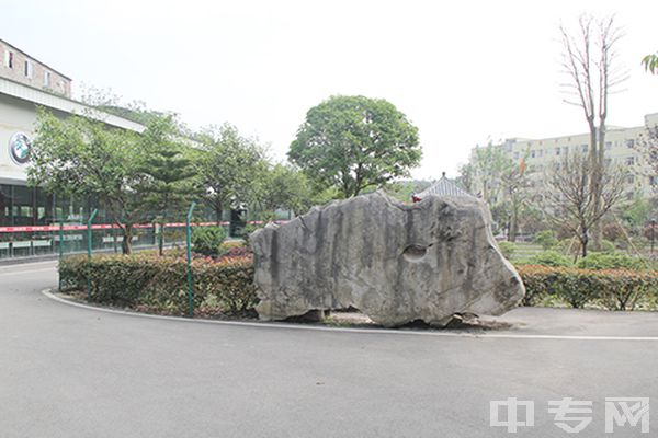 北京市文化艺术职业学校环境、寝室介绍