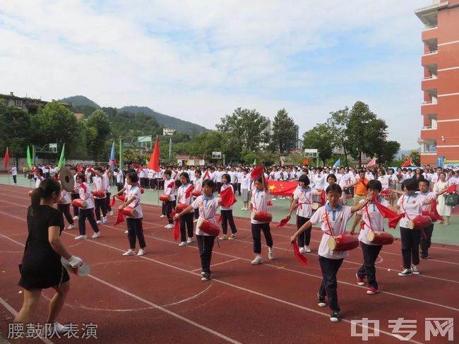 三明市第三中学腰鼓队表演