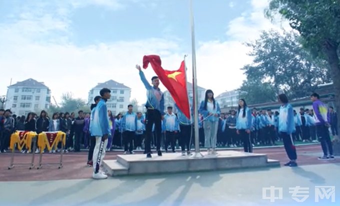 天津市化学工业学校升国旗