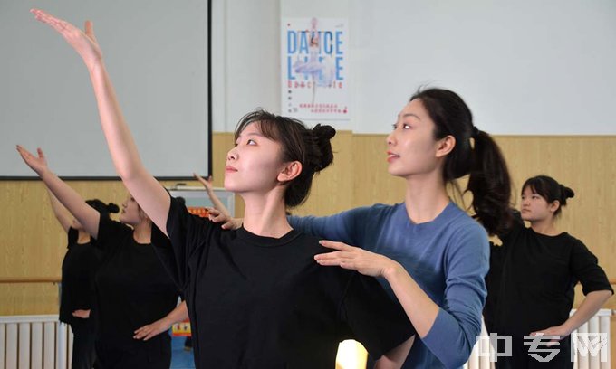宁夏国际语言学校舞蹈课