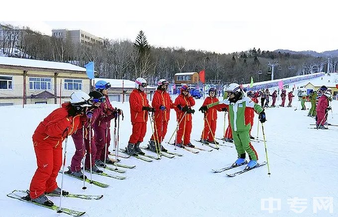 黑龙江省滑雪学校教学