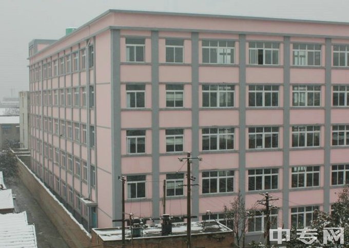 亳州中药科技学校教学楼外景