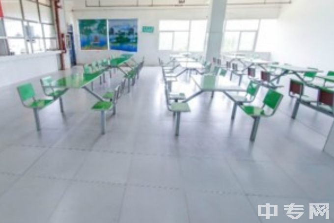 宜春幼儿师范高等专科学校中专五年制食堂内部
