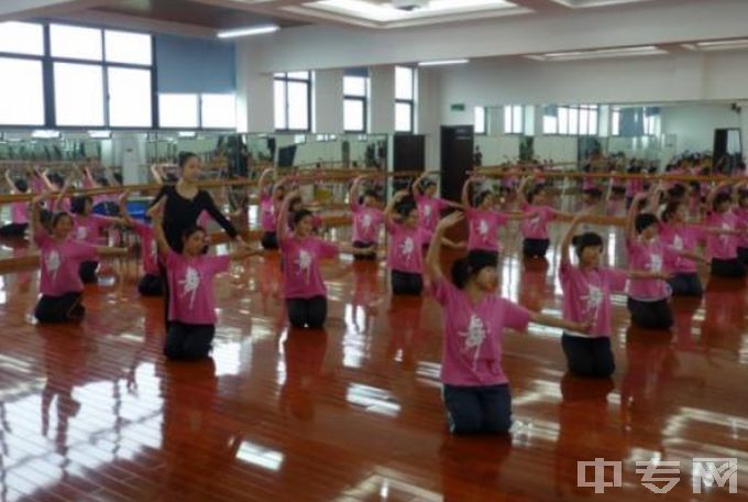 宁波市古林职业高级中学舞蹈房