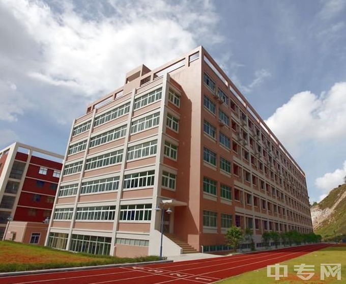 珠海城市职业技术学院中专附属中等职业学校校园一角