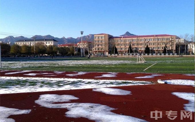 河北科技师范学院-冬季校园