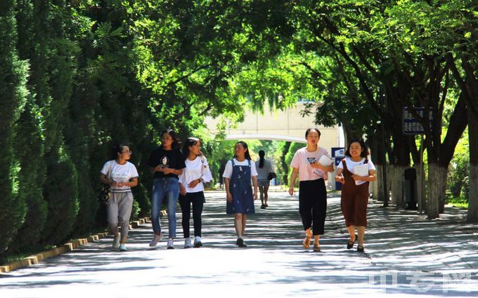 银川能源学院-学生